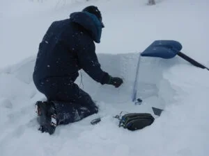 岩木山雪山情報(2026年3月8日現在)